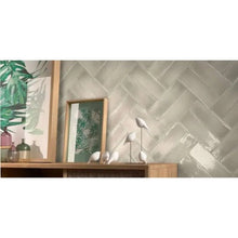 Load image into Gallery viewer, Vermont Brick Ceramic Gloss Wall Tile 75mm x 230mm (30 per Box)
