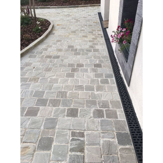 Light Grey Sandtone Cobbles/Edging Pack (23.04m2- 900 Pieces per Pack)