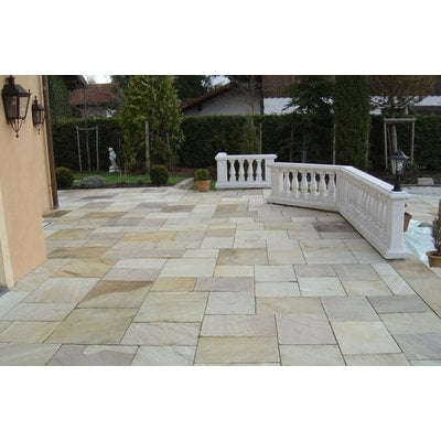 Traditional Mint Fossil Sandstone Paving Pack (19.50m2 - 66 Slabs / Mixed Pack)